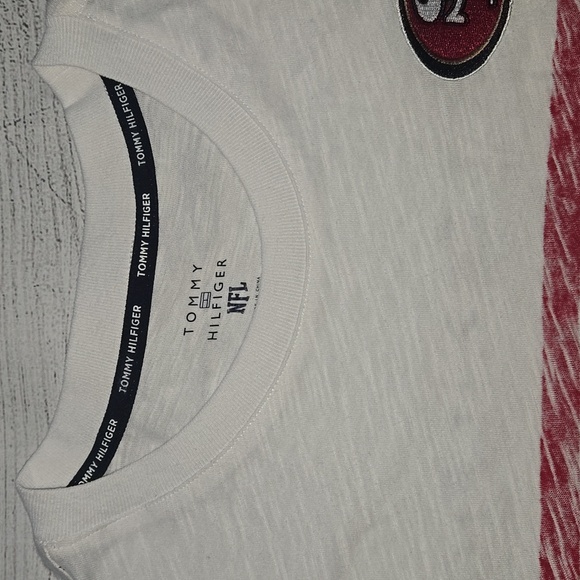 Tommy Hilfiger × NFL San Francisco 49ers T-Shirt White/Red Size M NWT - Picture 3 of 11